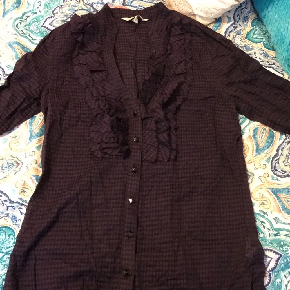 🍍3 for $25🍍Women’s button down shirt